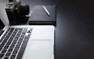 九游手游官网-特色水上极速滑艇比赛，水域快艇的极限狂飙，滑水艇价格